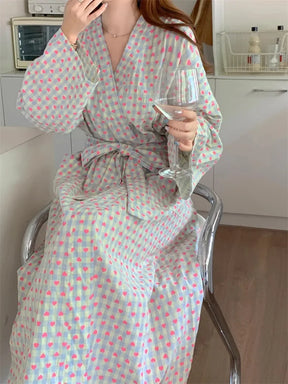 V-Neck Sleepwear Heart Print Robe