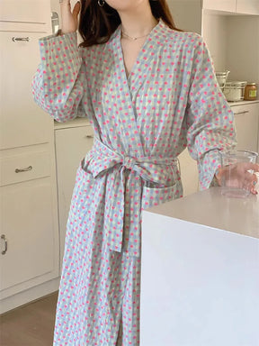 V-Neck Sleepwear Heart Print Robe